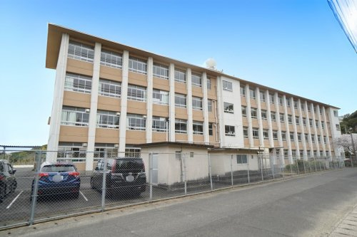【中学校】佐世保市立崎辺中学校まで1140ｍ