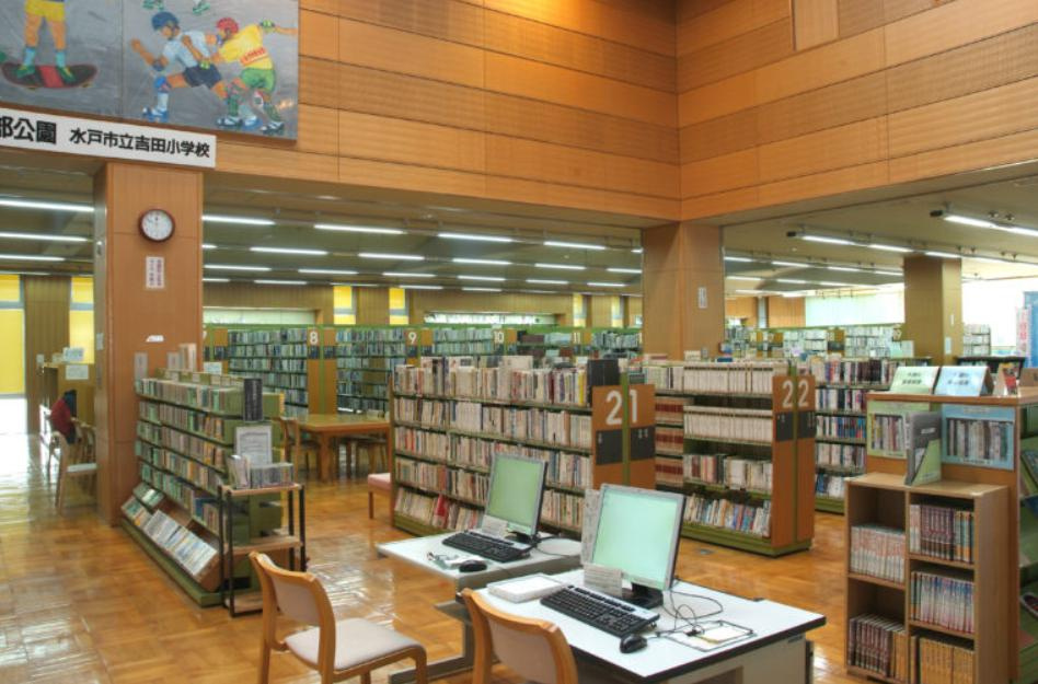 【図書館】東部図書館まで714ｍ