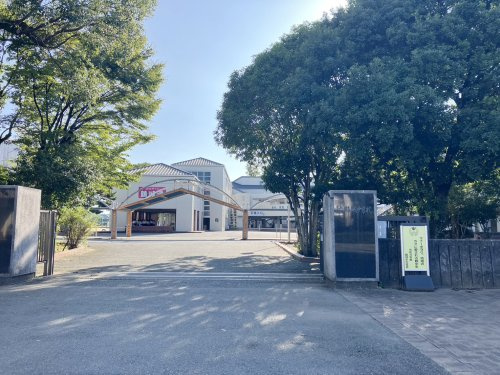 【中学校】宇土市立鶴城中学校まで1800ｍ