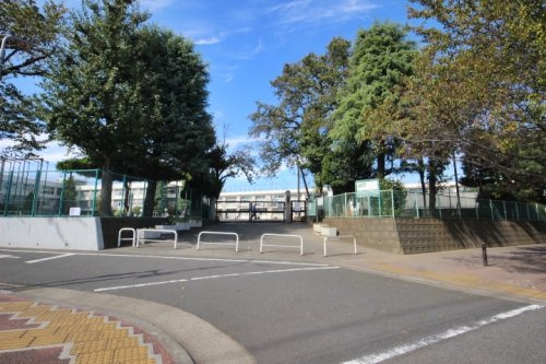 【小学校】練馬区立大泉第一小学校まで550ｍ