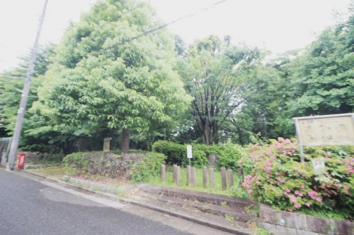 【公園】影山の森緑地まで583ｍ