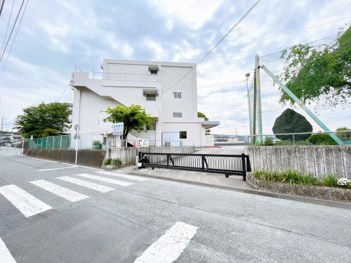 【小学校】富士宮市立黒田小学校まで2109ｍ
