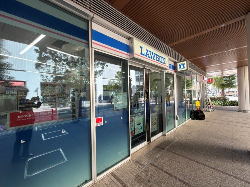 【コンビニエンスストア】ローソン武蔵小山駅前店まで10ｍ