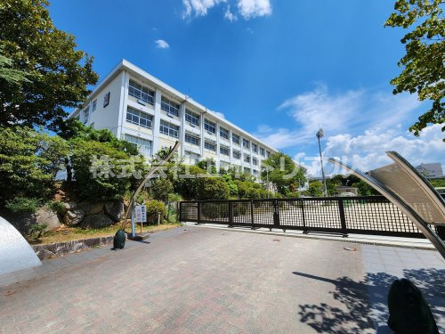 【中学校】豊田市立美里中学校まで980ｍ