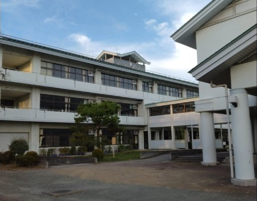 【小学校】東松山市立松山第一小学校まで1210ｍ