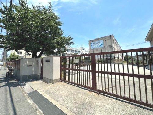 【中学校】大阪市立十三中学校まで526ｍ