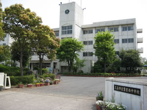 【中学校】鷲宮西中学校まで345ｍ