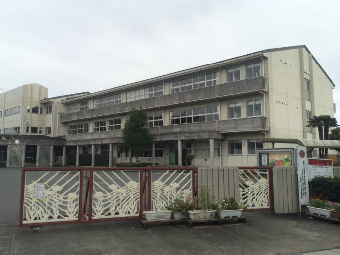 【小学校】高野台小学校まで813ｍ