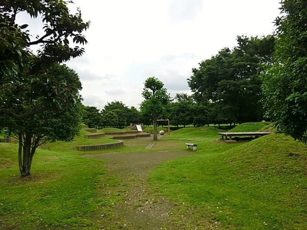 【公園】クレストヒルズ公園まで811ｍ