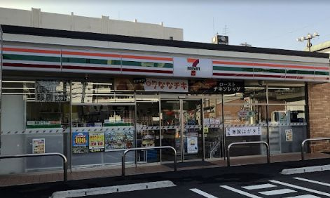 【コンビニエンスストア】セブンイレブン　東住吉中野2丁目店まで325ｍ