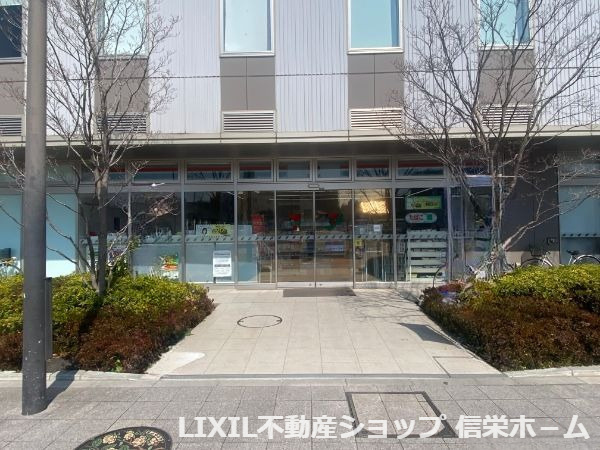 【コンビニエンスストア】セブンイレブン　蓮田駅西口店まで990ｍ