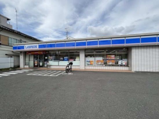 【コンビニエンスストア】ローソン　厚木妻田南一丁目店まで410ｍ