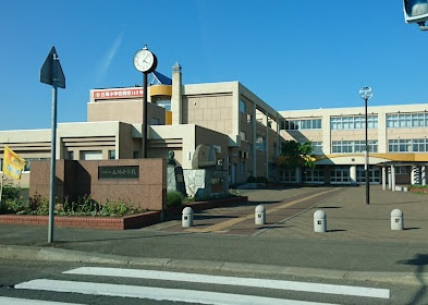 【小学校】札幌市立丘珠小学校まで878ｍ