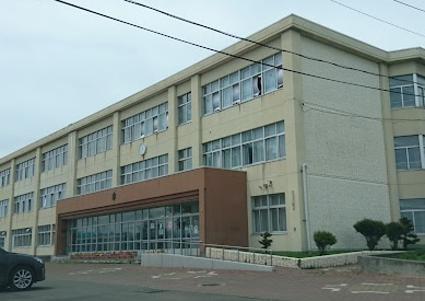 【中学校】札幌市立丘珠中学校まで812ｍ