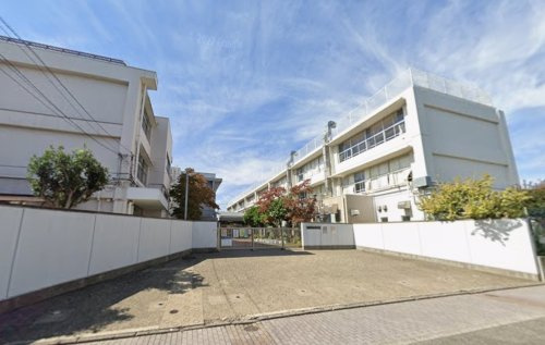 【中学校】世田谷区立奥沢中学校まで537ｍ