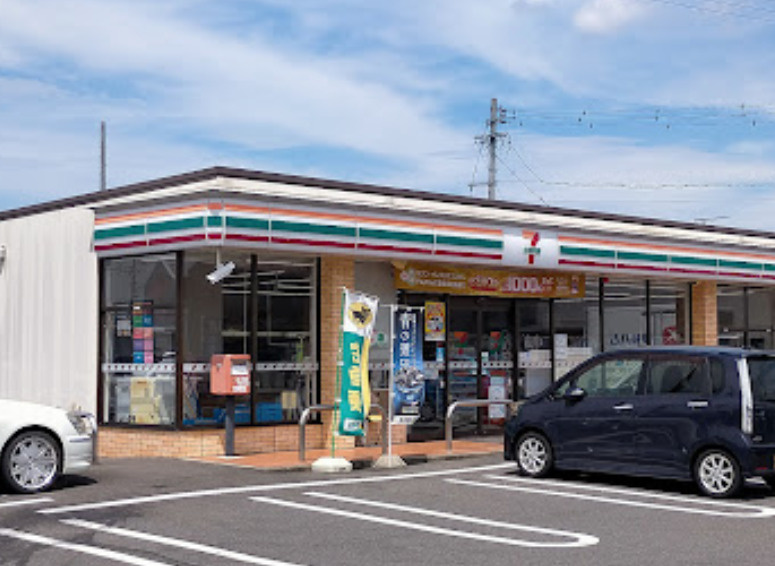 【コンビニエンスストア】セブンイレブン　笠松町長池店まで581ｍ