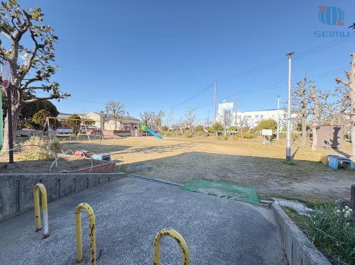 【公園】南寺方西公園まで260ｍ