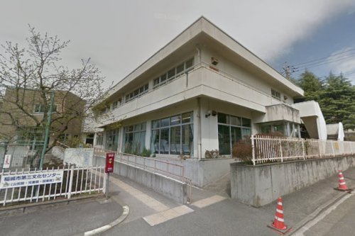 【図書館】稲城市立第三図書館まで530ｍ