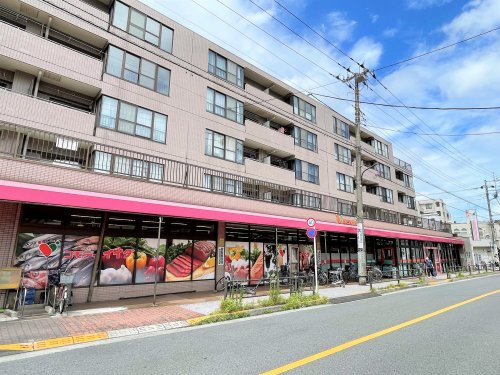 【スーパー】コモディイイダ　氷川台店まで633ｍ