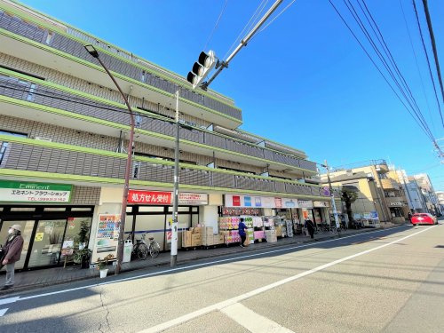 【ドラッグストア】ウェルシア　練馬早宮店まで731ｍ