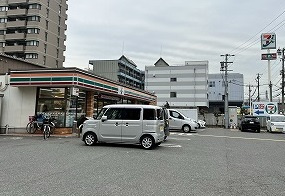 【コンビニエンスストア】セブンイレブン　大阪新北島7丁目店まで239ｍ