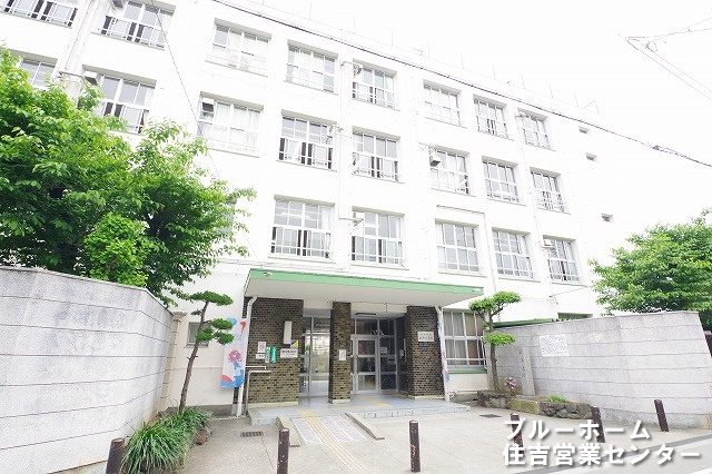 【小学校】大阪市立桑津小学校まで816ｍ