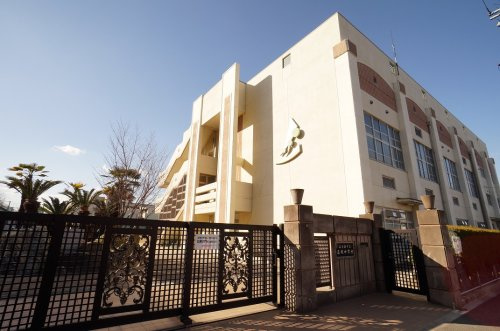 【中学校】名古屋市立名塚中学校まで295ｍ