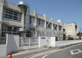 【小学校】東大阪市立長瀬西小学校まで291ｍ
