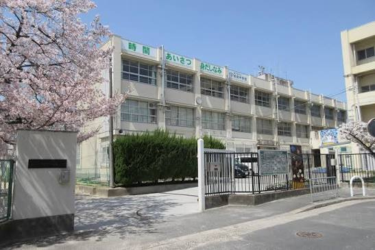 【中学校】東大阪市立柏田中学校まで1136ｍ