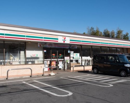 【コンビニエンスストア】セブンイレブン　八王子横川東店まで851ｍ