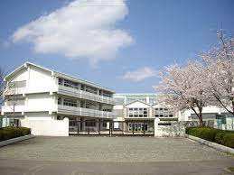 【小学校】大井沢小学校まで510ｍ