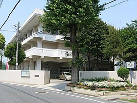 【中学校】伊丹市立南中学校まで1121ｍ