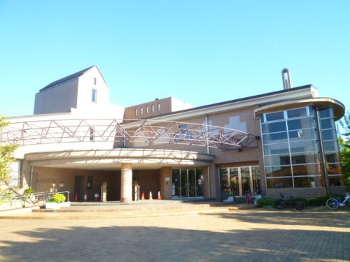 【図書館】聖ヶ丘図書館まで140ｍ
