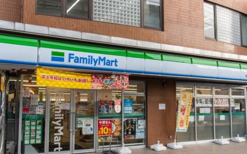 【コンビニエンスストア】ファミリーマート　秀栄玉川学園南店まで471ｍ