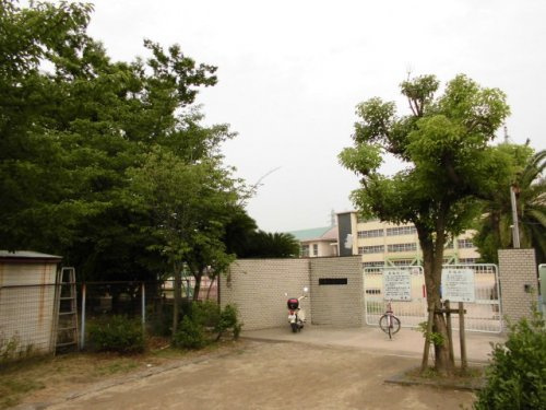 【小学校】尼崎市立園和北小学校　まで553ｍ