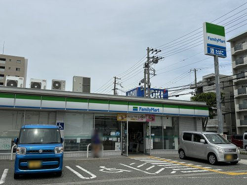【コンビニエンスストア】ファミリーマート　神戸垂水星陵台店まで865ｍ