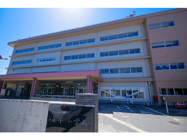 【小学校】森本小学校まで875ｍ