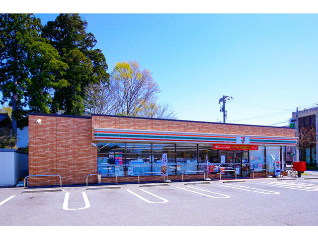 【コンビニエンスストア】セブンイレブン　金沢三口新町3丁目店まで930ｍ