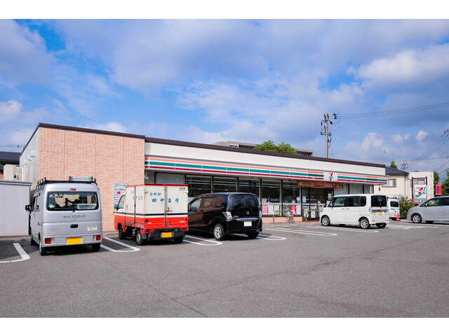 【コンビニエンスストア】セブンイレブン　金沢泉野町店まで383ｍ