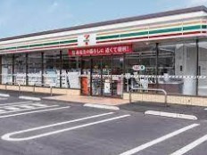 【コンビニエンスストア】セブンイレブン　足立東和4丁目店まで469ｍ