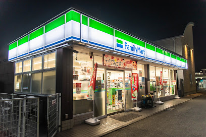 【コンビニエンスストア】ファミリーマート　西武拝島店まで677ｍ