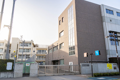 【中学校】西東京市立保谷中学校まで638ｍ