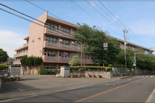 【小学校】所沢市立椿峰小学校まで181ｍ