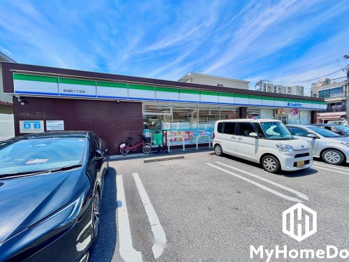 【コンビニエンスストア】ファミリーマート　金城町二丁目店まで660ｍ