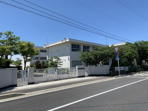【小学校】各務原市立中央小学校まで1290ｍ