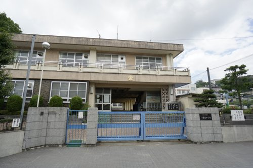 【小学校】名古屋市立八事東小学校まで951ｍ