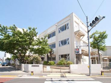 【小学校】江戸川区立本一色小学校まで640ｍ