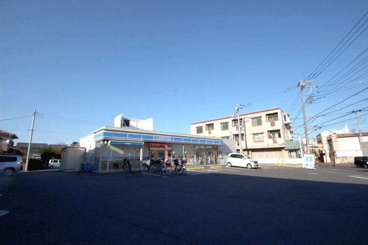 【コンビニエンスストア】ローソン東久留米幸町三丁目店まで745ｍ
