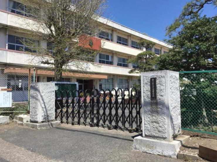【中学校】松風中学校まで750ｍ
