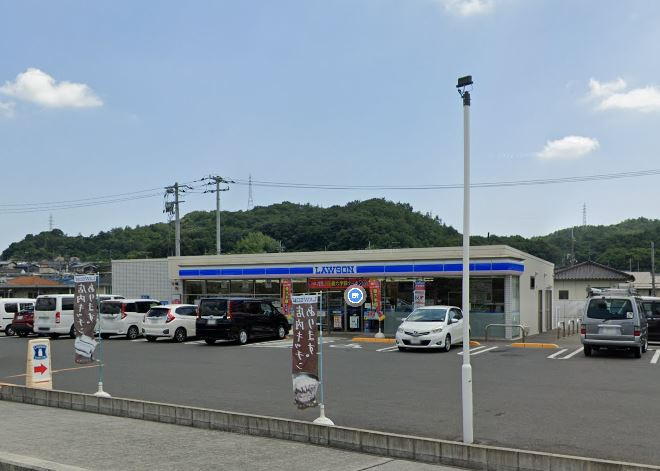 【コンビニエンスストア】ローソン　岡山万成西町店まで930ｍ